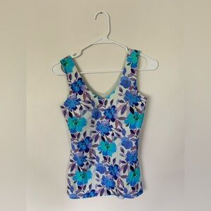 Knix Top Womens Medium Blue Floral Luxelift V-Neck Shapewear Slimming Tank